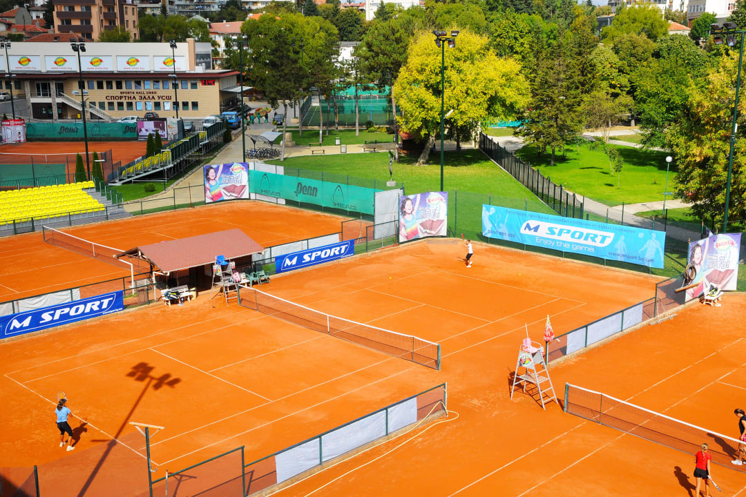 Tennis courts Park Hotel Izida