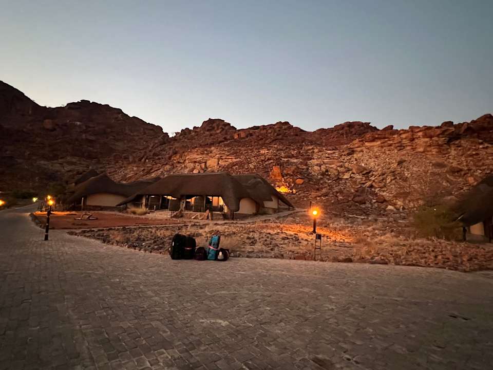 Außenansicht Twyfelfontein Country Lodge