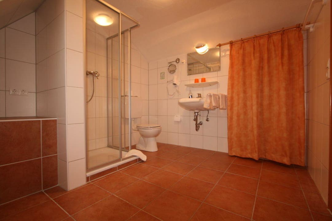 Bad DZ  Pension Haus Kapitän