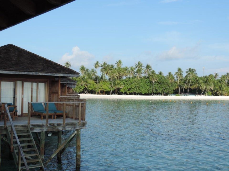 2 Meeru Maldives Resort Island