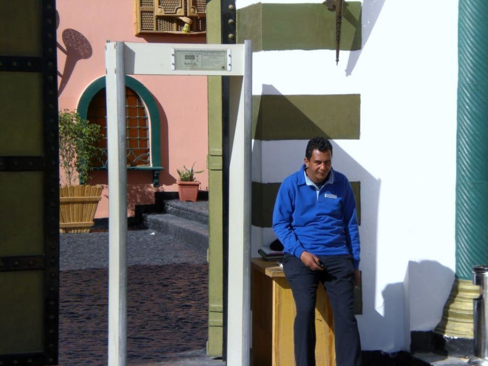 Eingang zum Hotel Pickalbatros Alf Leila Wa Leila Resort - Neverland Hurghada