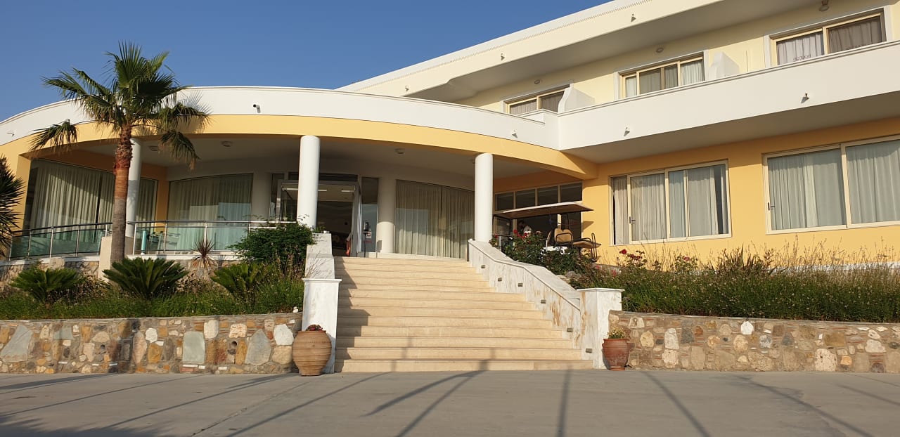 Lobby Hotel Kouros Palace