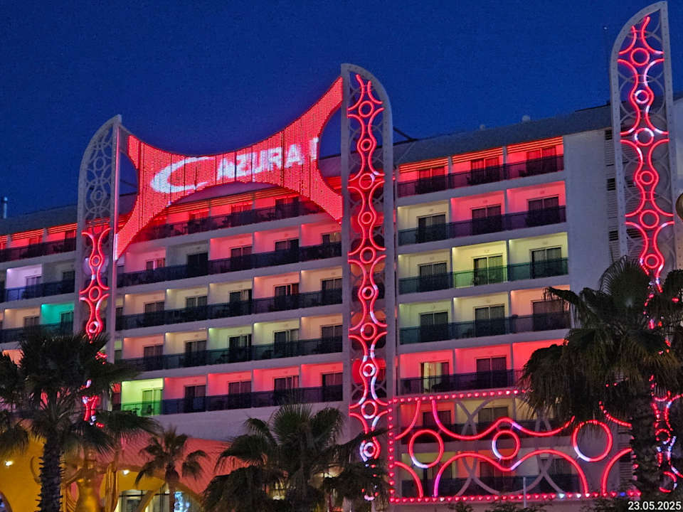 Außenansicht Azura Deluxe Resort & Spa Hotel