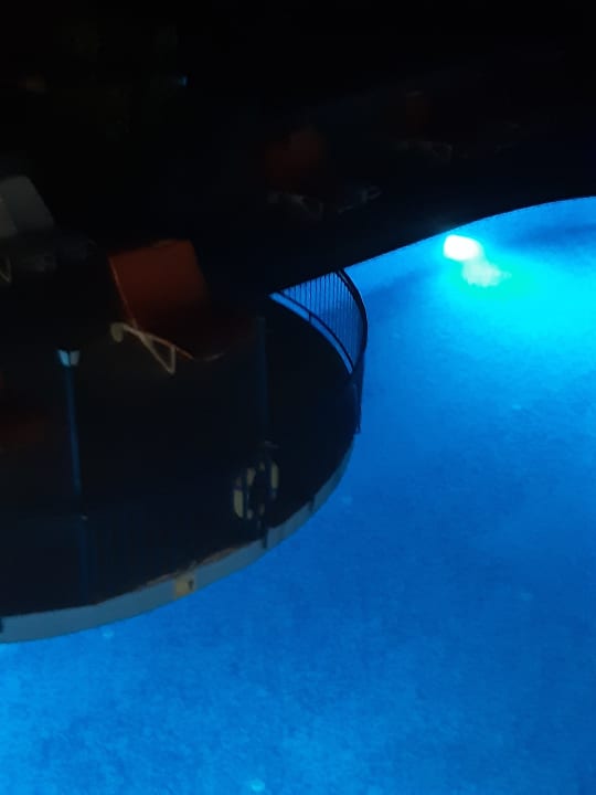 Pool Joker Side Hill