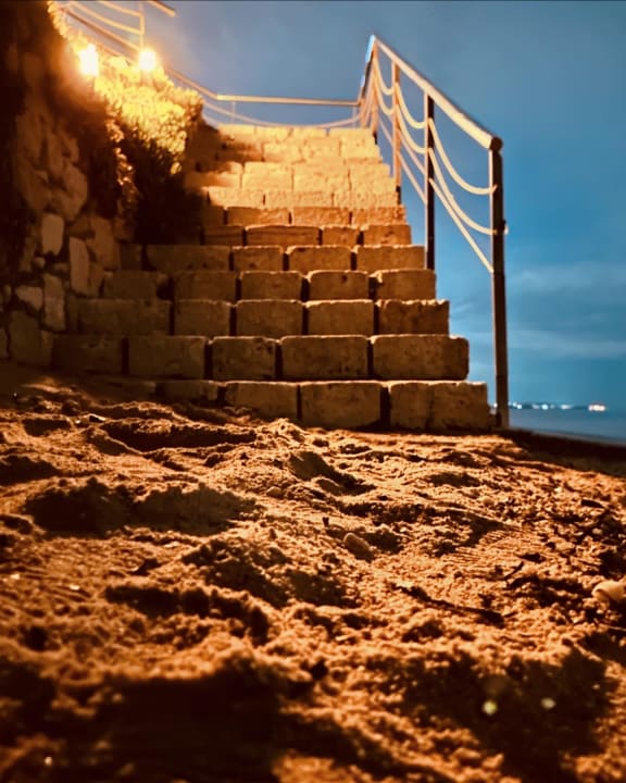 Strand Istion Club & Spa
