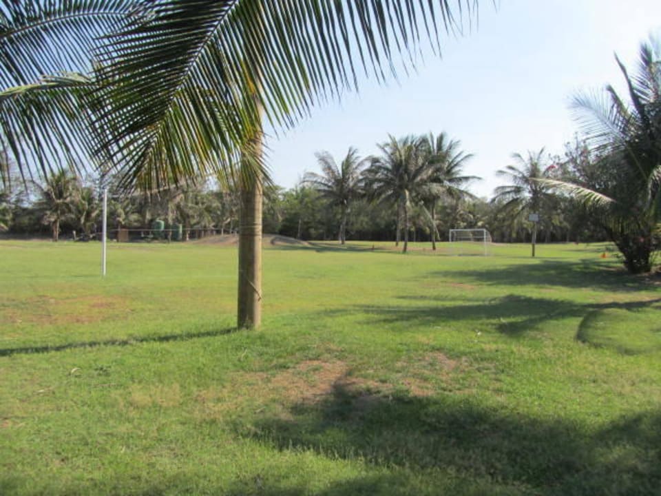 Hotel Playing Field Pandanus Resort