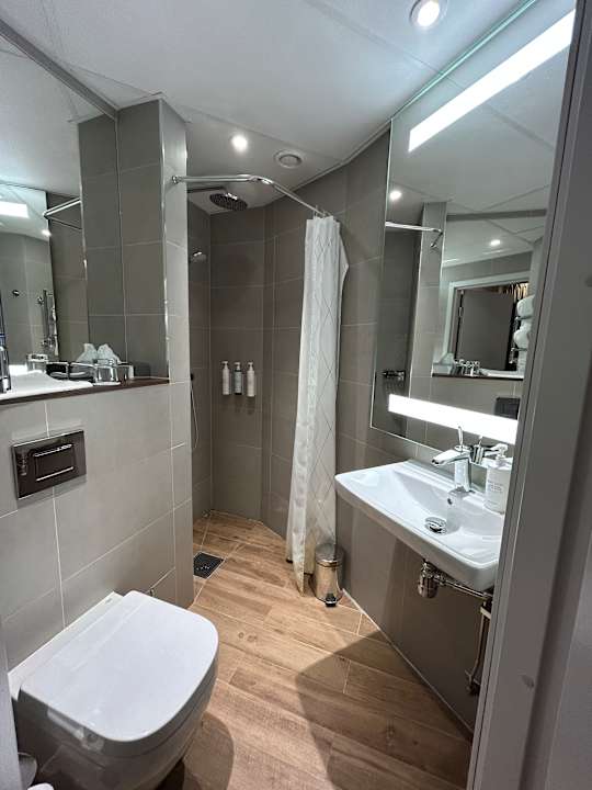 Zimmer AC Hotel by Marriott Stockholm Ulriksdal