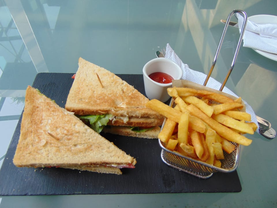 Gastro Legend Hotel Lagos Airport, Curio Collection By Hilton