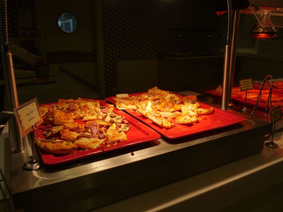 Teil des Mittagsbuffet im Royal Taj Mahal Royal Taj Mahal Hotel