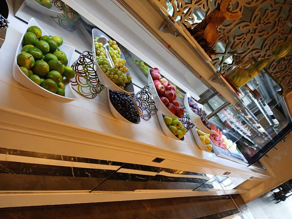 Gastro Side Royal Palace Hotel & Spa