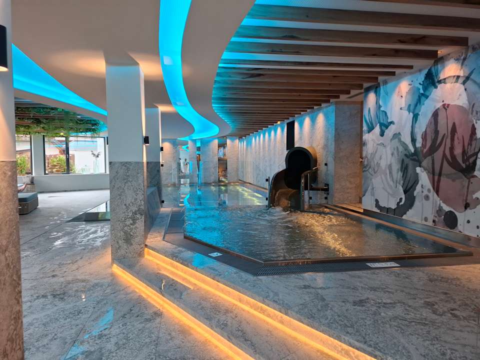 Pool Hotel Alpin Spa Tuxerhof