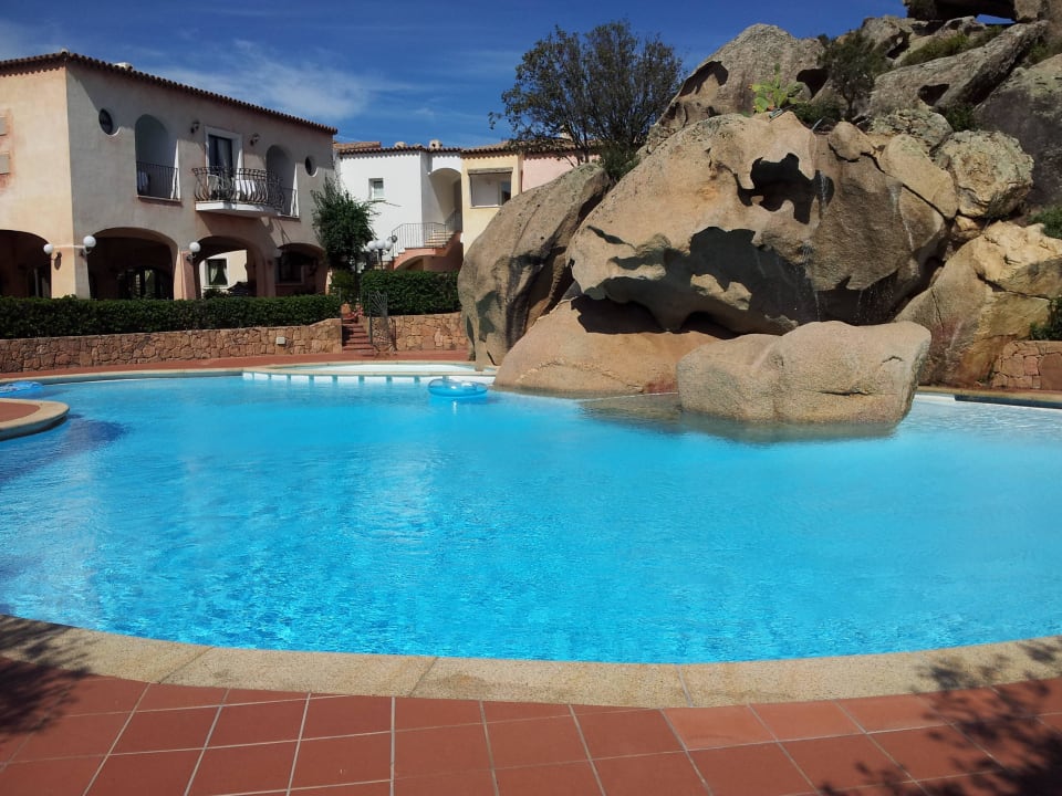 Pool  Hotel La Rocca Resort & Spa