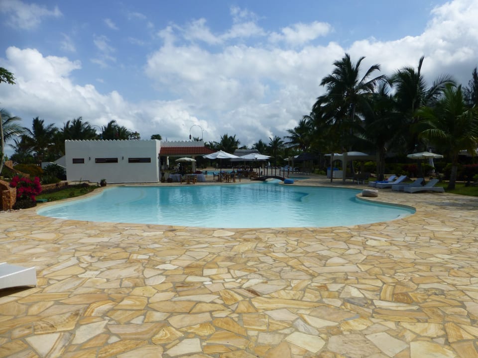 Pool Fruit & Spice Wellness Resort