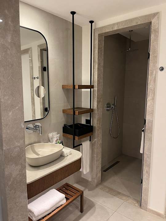 Zimmer Anda Barut Collection