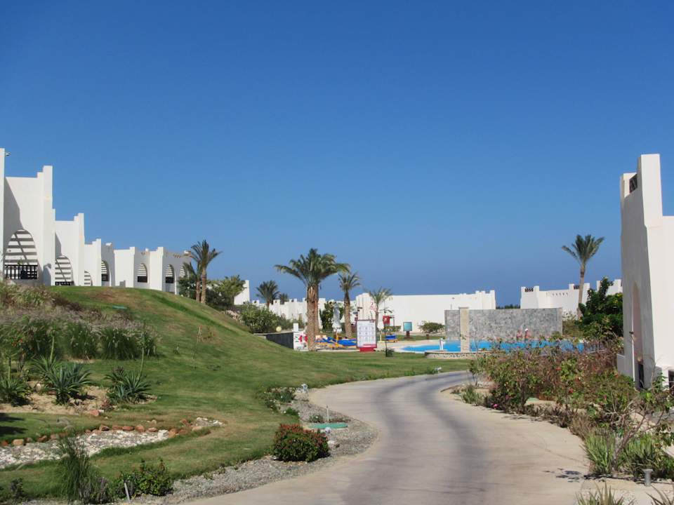 Weg zum Strand Hilton Marsa Alam Nubian Resort