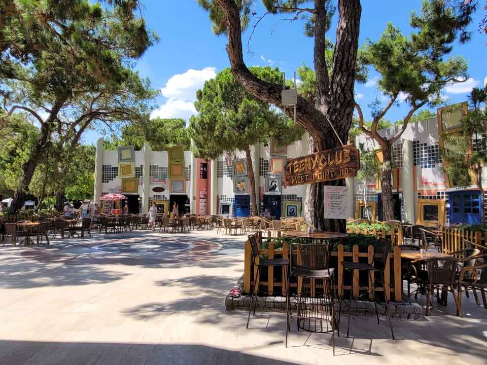 Gastro Blue Waters Club