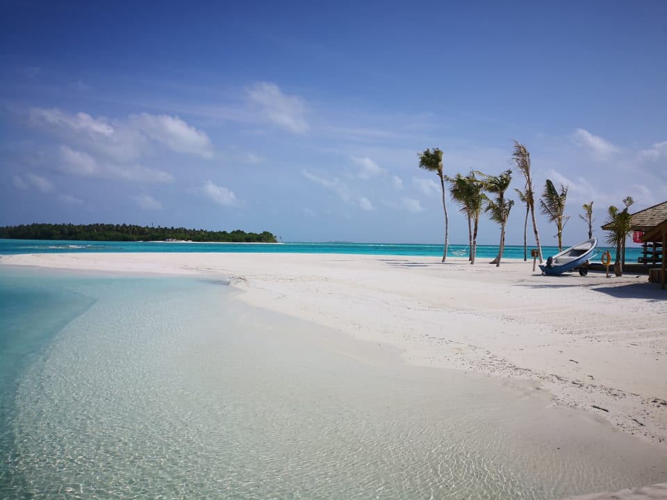 Strand Innahura Maldives Resort