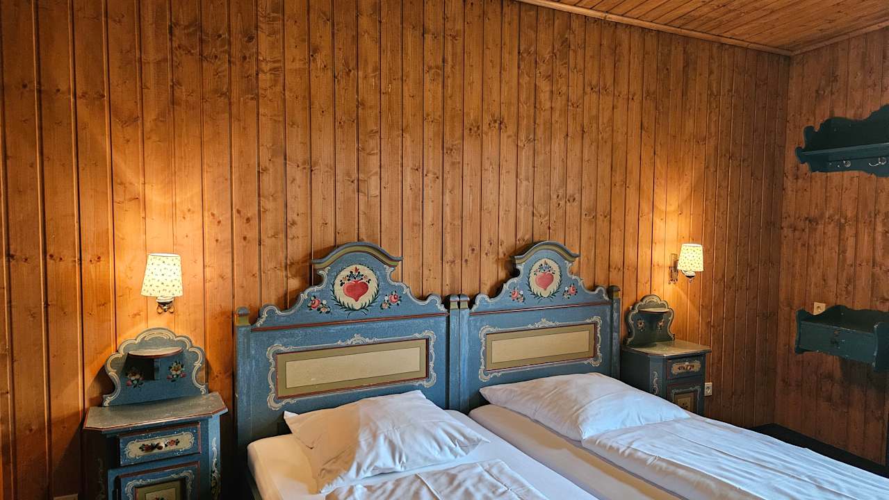 Zimmer EIFELkrimihotel