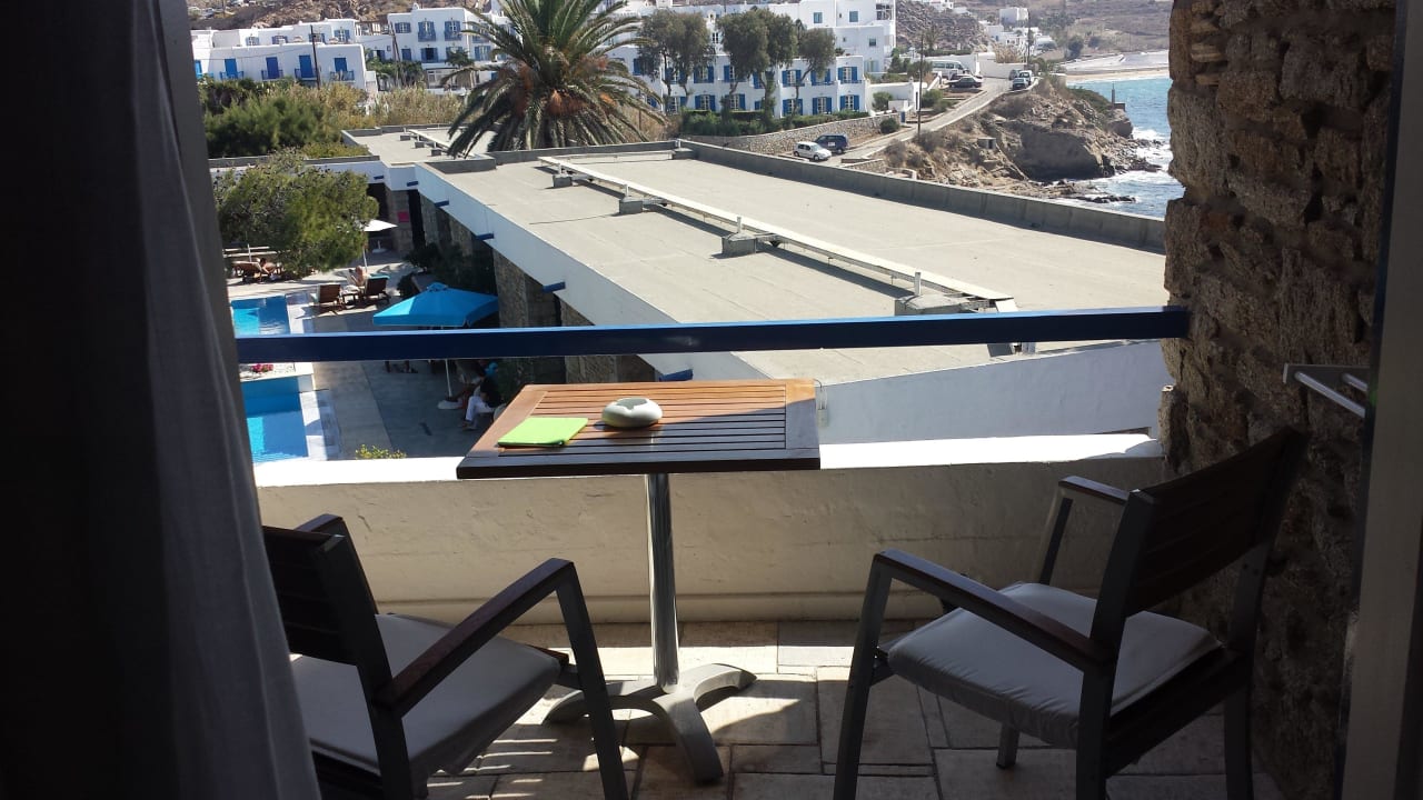 Ausblick aufs Pool von Terrasse Mykonos Theoxenia, a member of Design Hotels