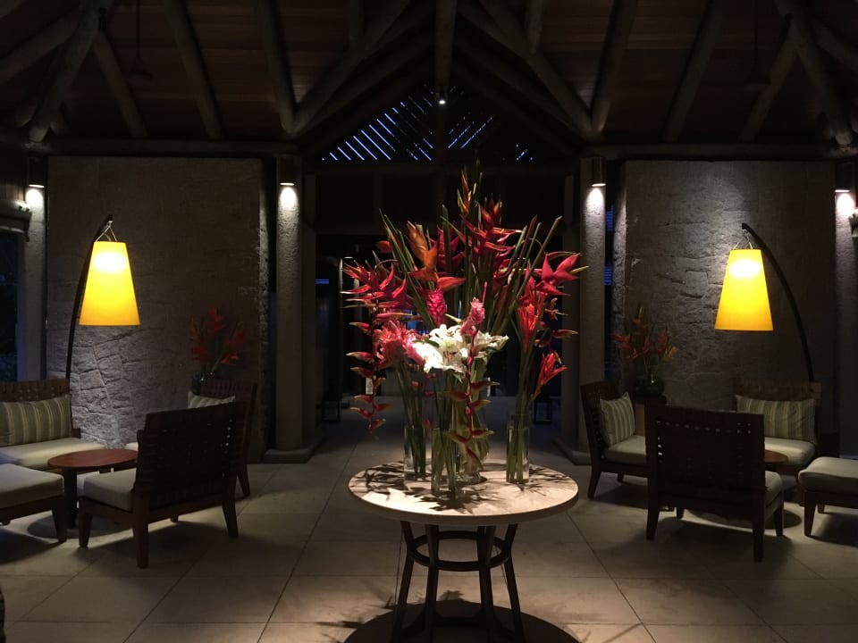 Lobby Constance Ephelia