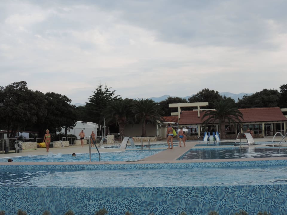 Neue Poolanlage Camping Strasko