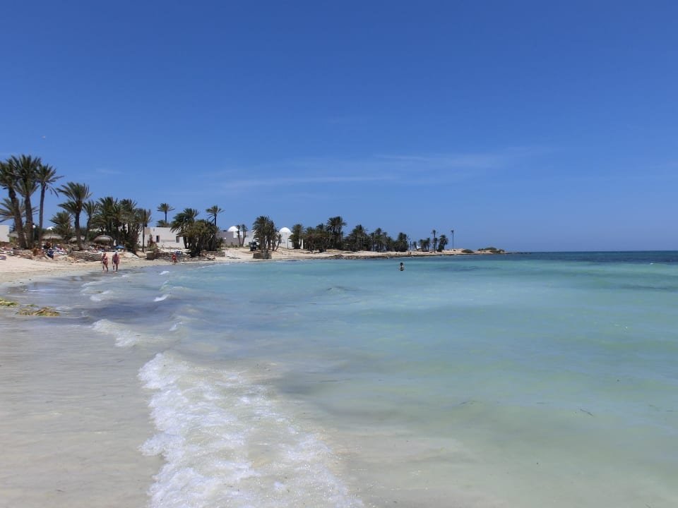 Weitläufger Sandstrand Hotel El Mouradi Djerba Menzel