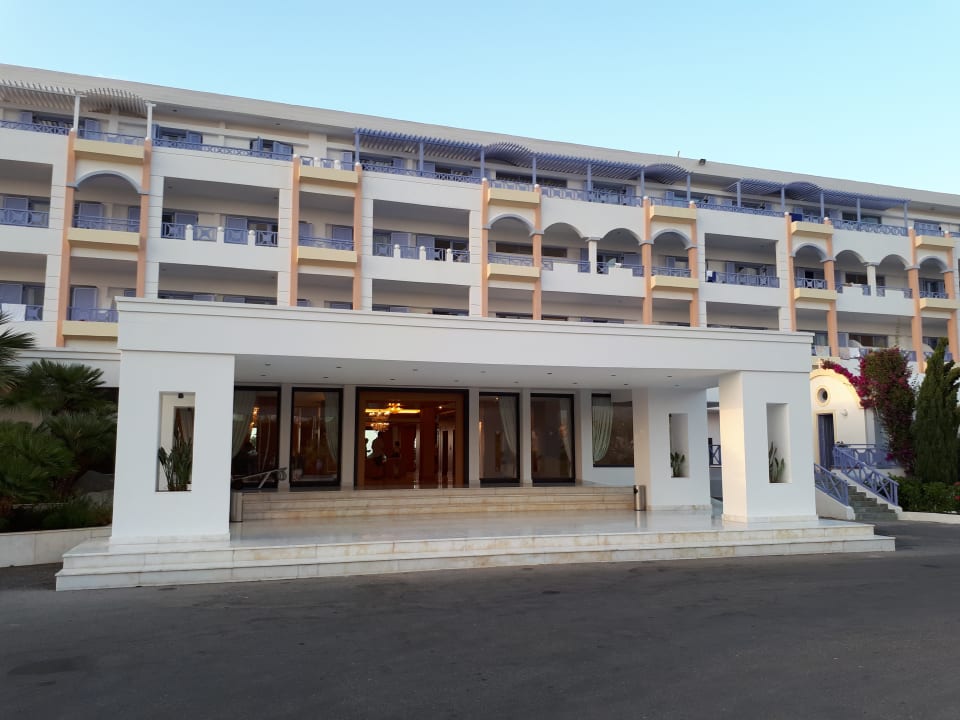 Lobby Hotel Serita Beach