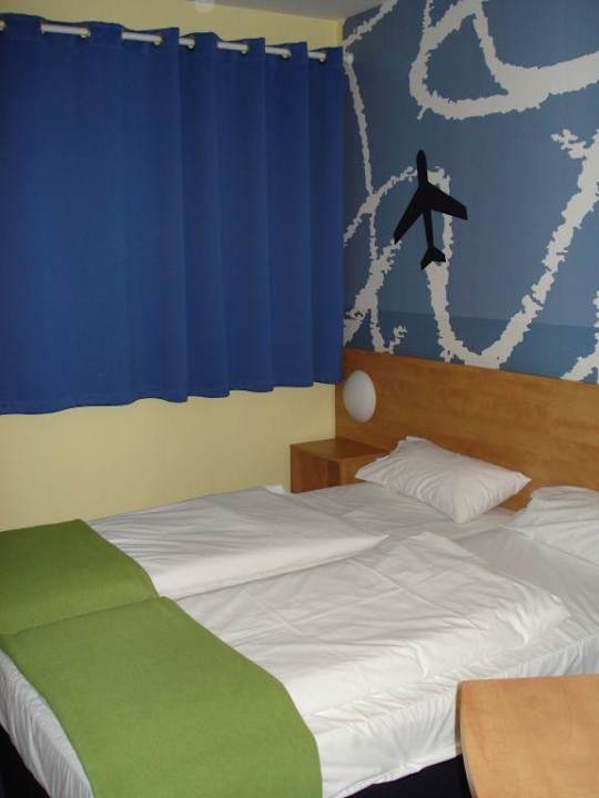 Zimmer B&B Hotel Frankfurt-Hahn Airport