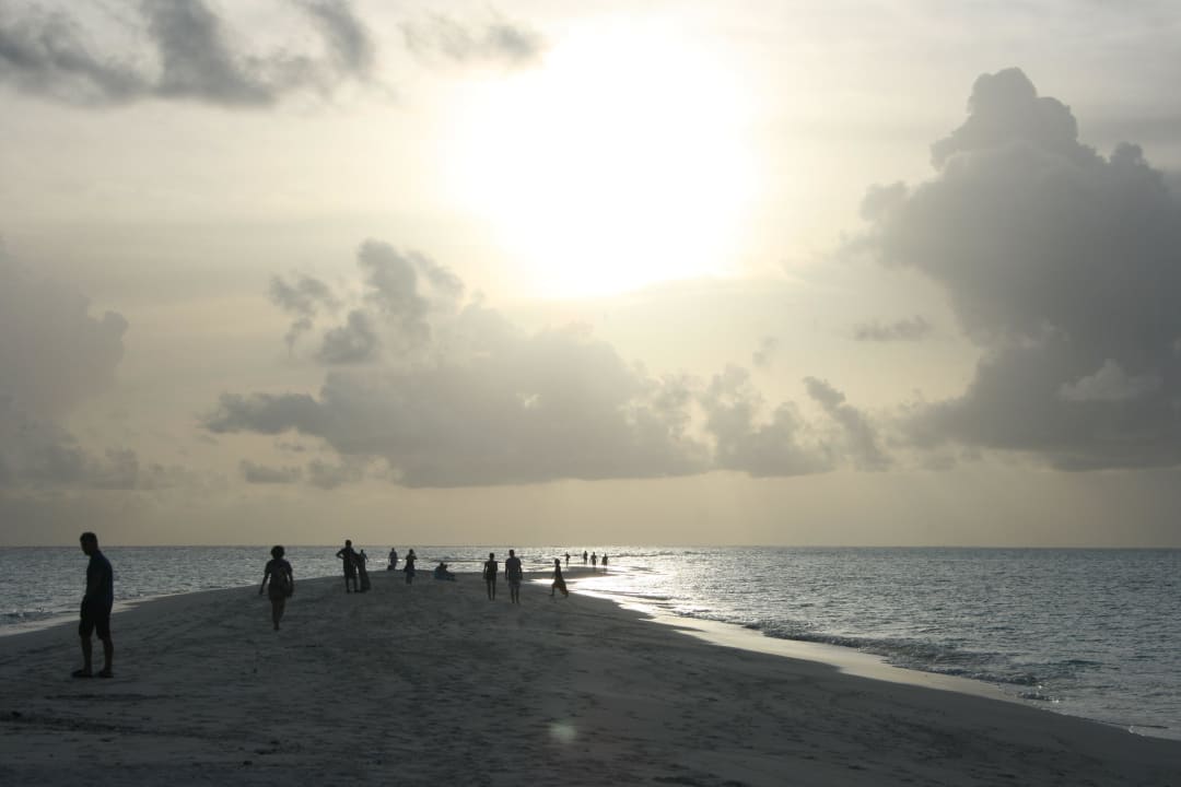 Sandbank bei Sonnenuntergang Kuramathi Maldives