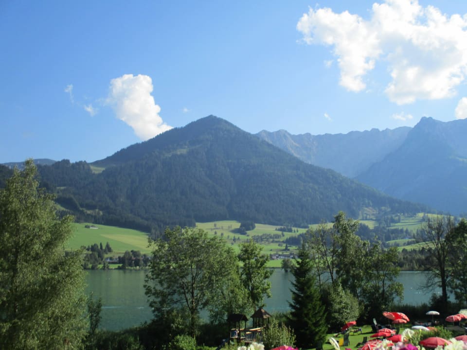 Blick vom Bakon Hotel Bellevue am See