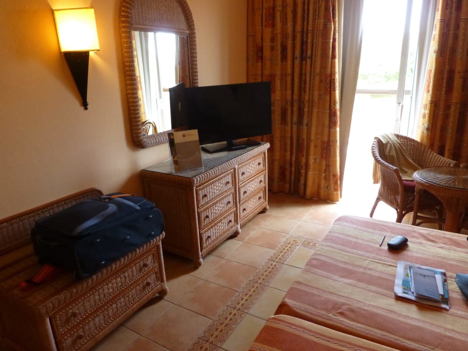 Neuer Flat mit leeren Batt.in FB Hotel Riu Funana