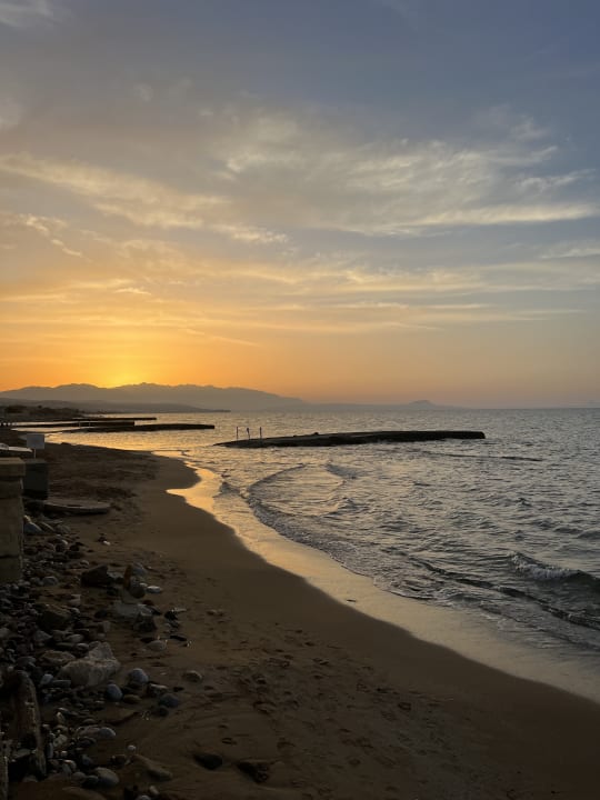 Strand Amnissos Residence