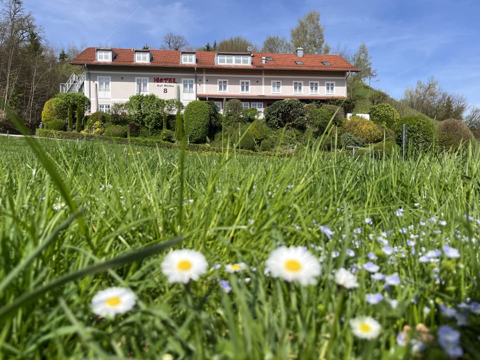 Außenansicht Hotel Auf Wolke 8