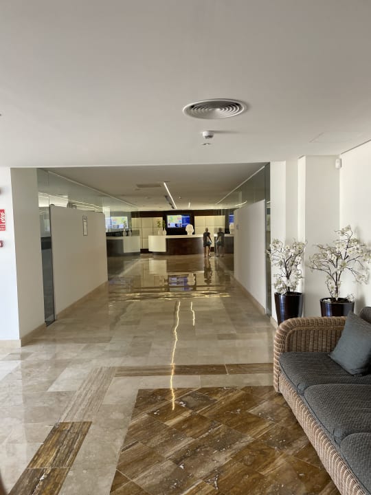 Lobby allsun Hotel Borneo - Adults only