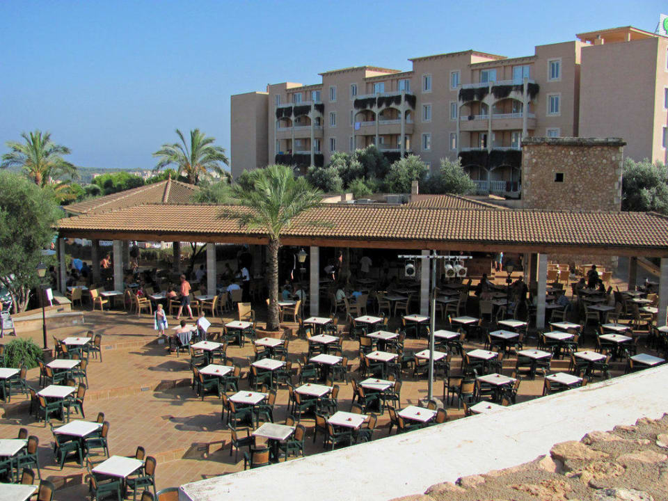 Bar und Bühne für Abendanimation Holiday Village Majorca