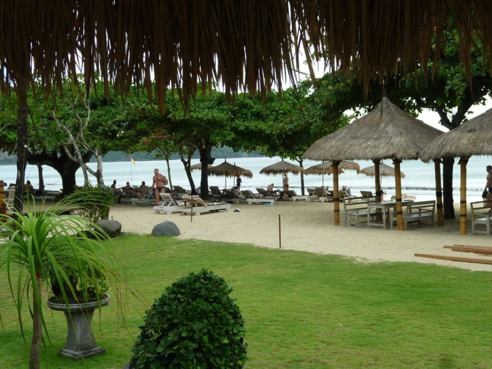 Sauberer Privatstrand Hotel Keraton Jimbaran Resort