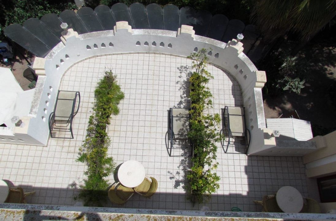 1st floor balconies towards road Hotel Ciutat Jardi