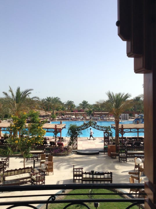 Auf den ersten Blick-Sehr schöne Gartenanlage. Le Jardin Aqua Park Resort