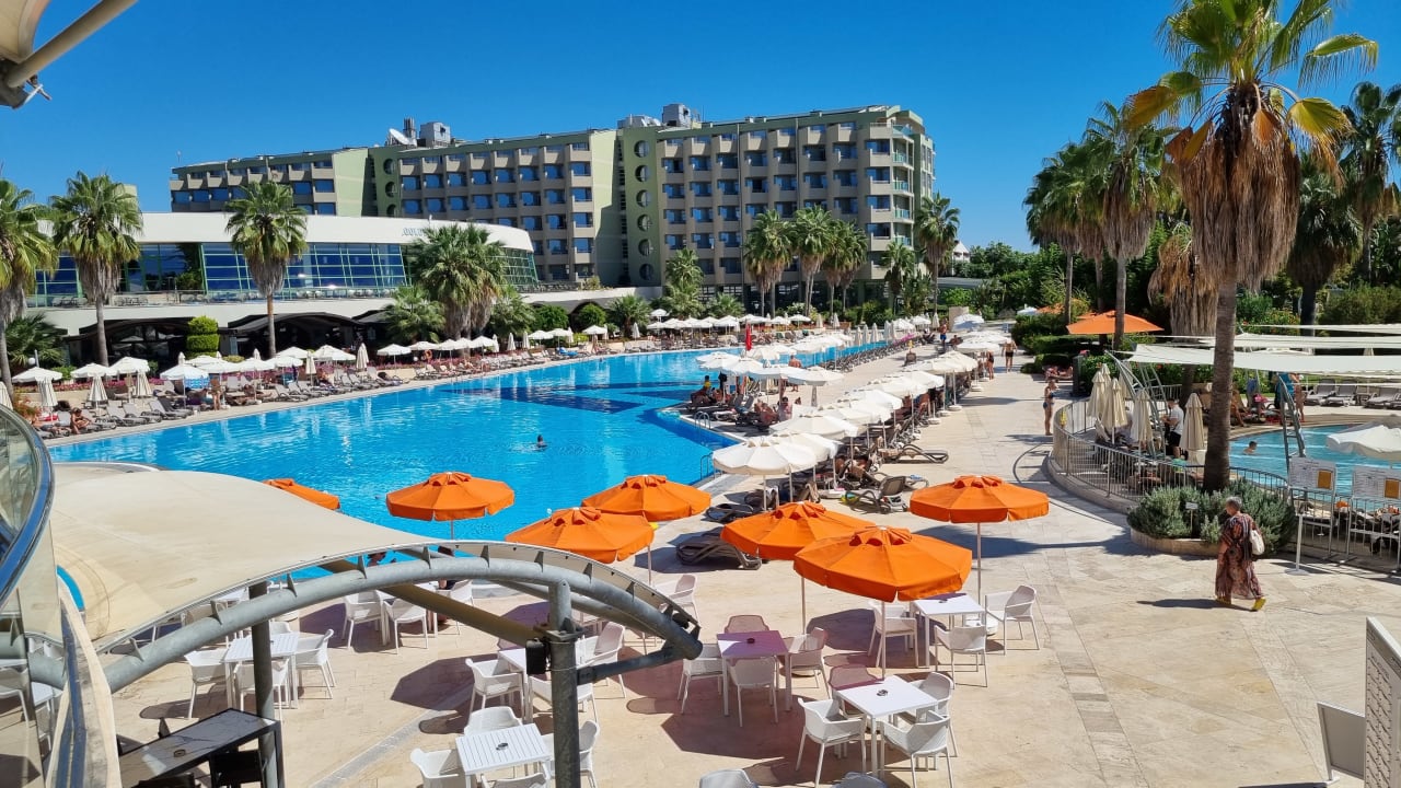 Pool VONRESORT Golden Coast