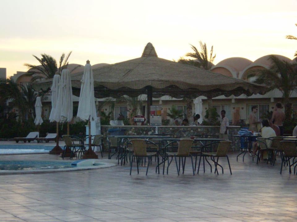 Pool bar Three Corners Sea Beach Resort