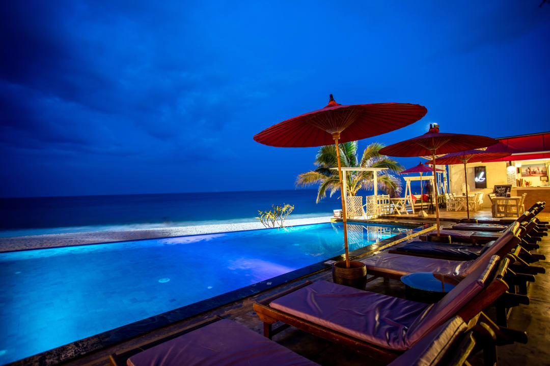 Pool Laksasubha Hua Hin