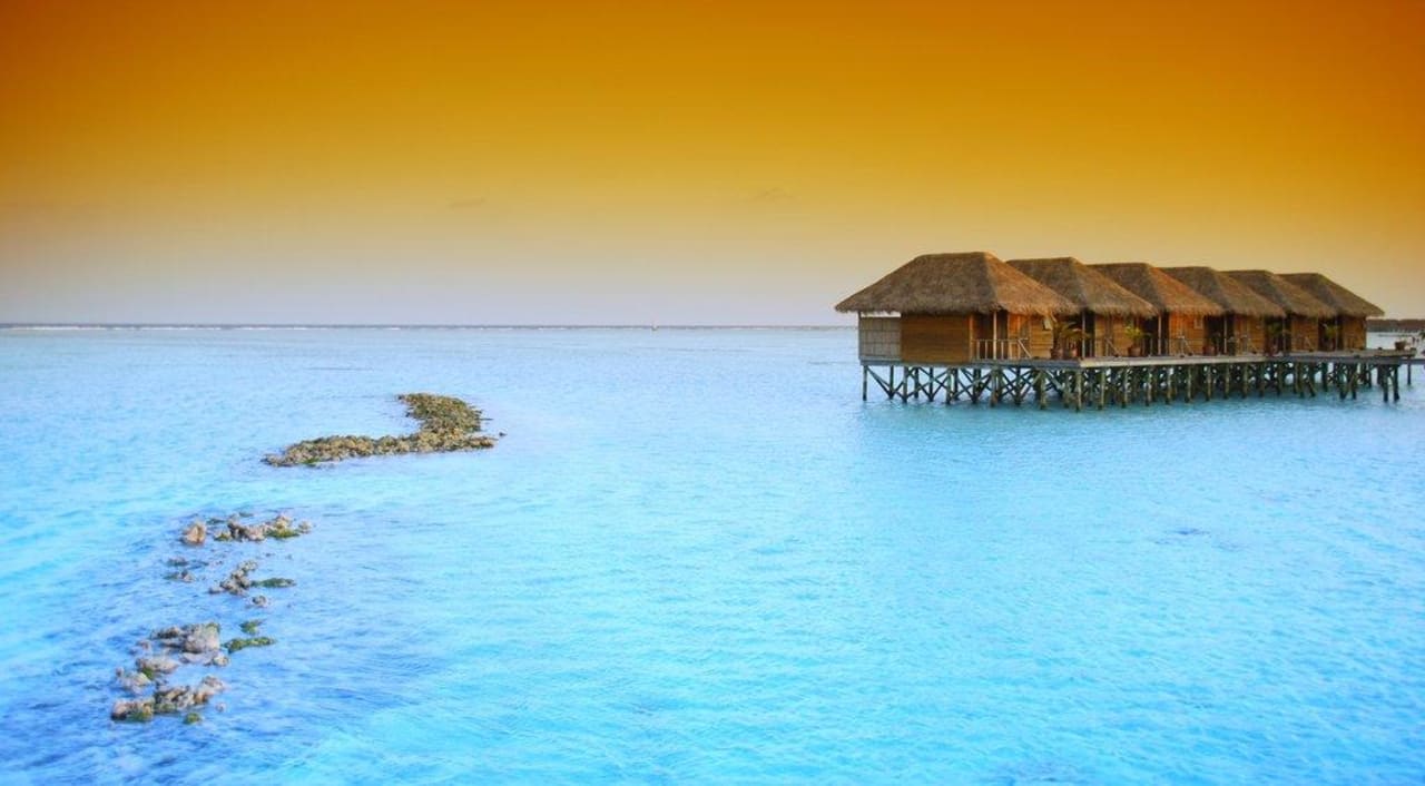 Overwater Spa Meeru Maldives Resort Island