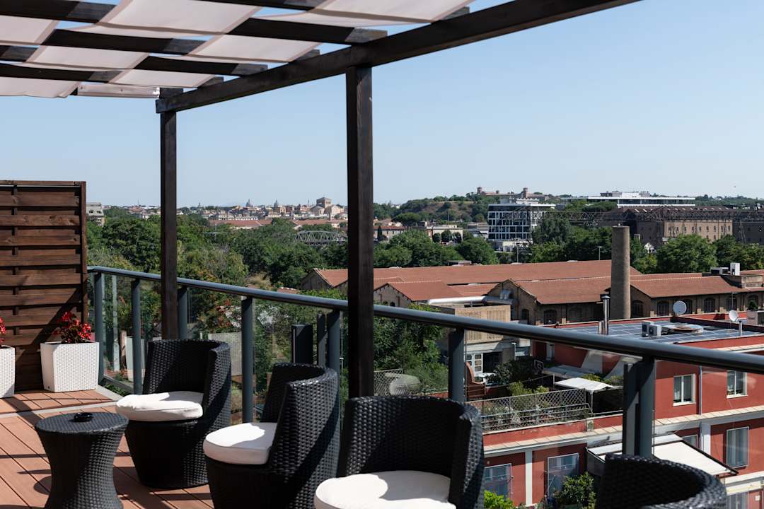 Pool Hotel H10 Roma Città