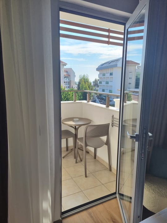 Zimmer Side Story Resort & Spa