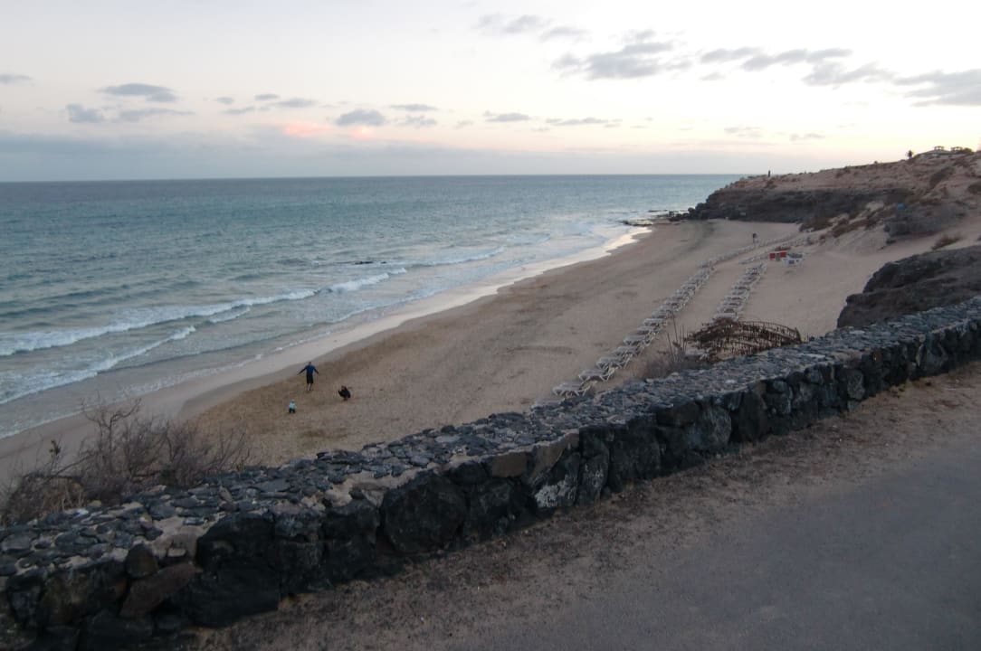 Strand direkt vorm Hotel H10 Tindaya