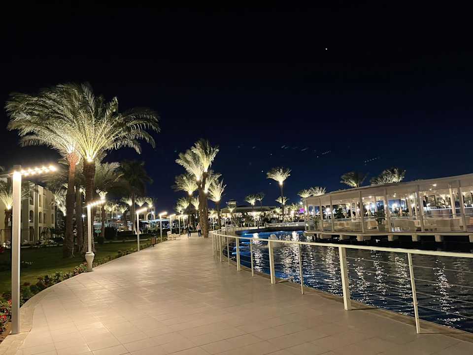 Gartenanlage Pickalbatros Dana Beach Resort - Hurghada