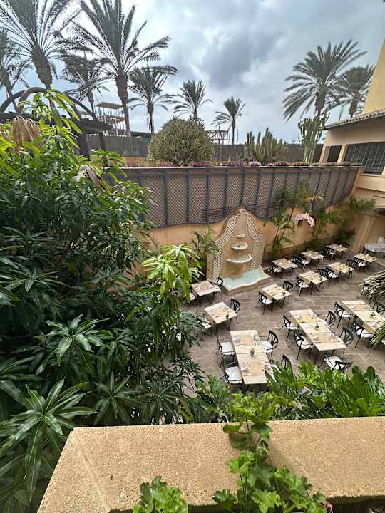 Gastro Secrets Bahia Real Resort & SPA