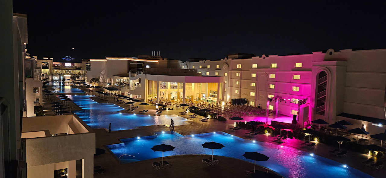 Pool Pickalbatros Blu Spa Resort