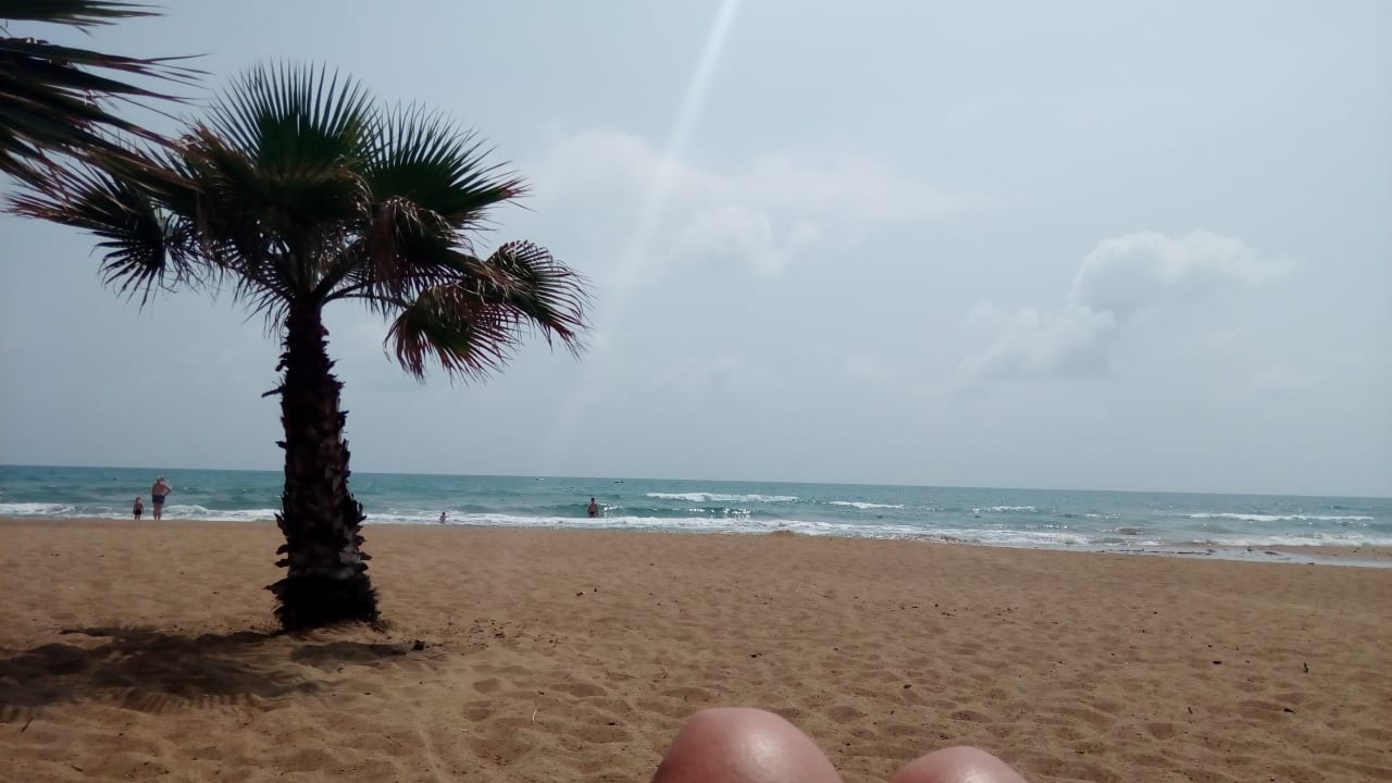 Strand Club Grand Side