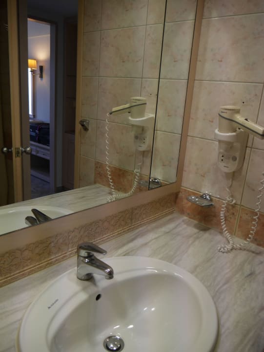 Bad Lindos Princess Beach Resort & Spa